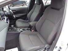 Toyota Corolla VVT-h Icon 