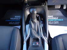 Toyota Corolla VVT-h Icon 