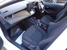 Toyota Corolla VVT-h Icon 