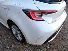 Toyota Corolla VVT-h Icon 