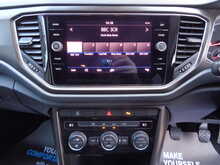 Volkswagen T-Roc TSI EVO SE 