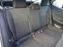 Toyota Yaris Cross VVT-h Icon 