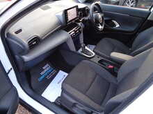 Toyota Yaris Cross VVT-h Icon 