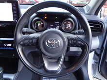 Toyota Yaris Cross VVT-h Icon 