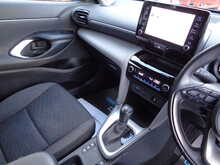 Toyota Yaris Cross VVT-h Icon 