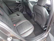 Ford Focus T EcoBoost ST-Line Vignale 