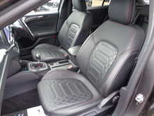 Ford Focus T EcoBoost ST-Line Vignale 