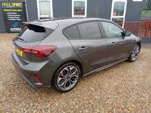 Ford Focus T EcoBoost ST-Line Vignale 