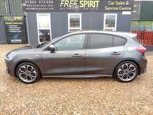 Ford Focus T EcoBoost ST-Line Vignale 