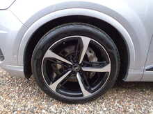 Audi Q7 TDI V6 Black Edition 