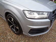 Audi Q7 TDI V6 Black Edition 