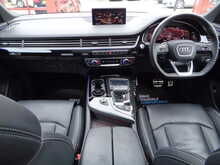 Audi Q7 TDI V6 Black Edition 