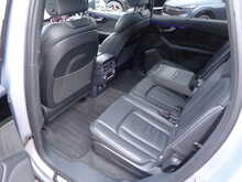 Audi Q7 TDI V6 Black Edition 
