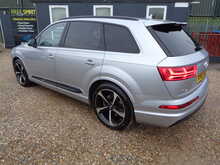 Audi Q7 TDI V6 Black Edition 