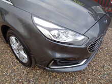 Ford S-Max EcoBlue Titanium 