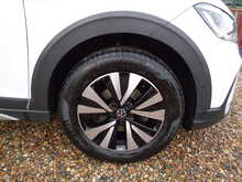 Volkswagen Taigo TSI Life 