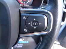 Volvo XC40 T3 R-Design 