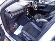 Volvo XC40 T3 R-Design 