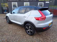 Volvo XC40 T3 R-Design 