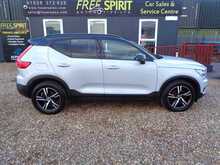Volvo XC40 T3 R-Design 