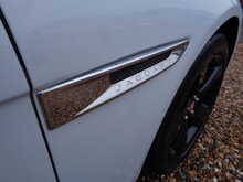 Jaguar XF d Portfolio 
