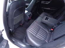 Jaguar XF d Portfolio 