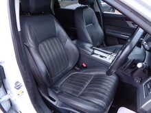 Jaguar XF d Portfolio 