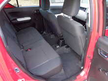 Suzuki Ignis Dualjet SZ-T 