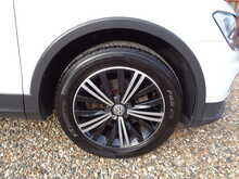 Volkswagen Tiguan TSI SE Navigation 