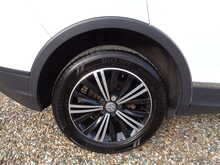 Volkswagen Tiguan TSI SE Navigation 