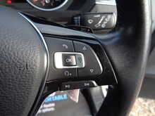 Volkswagen Tiguan TSI SE Navigation 