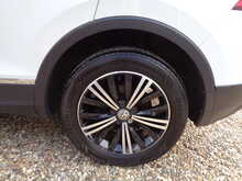Volkswagen Tiguan TSI SE Navigation 