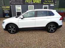 Volkswagen Tiguan TSI SE Navigation 