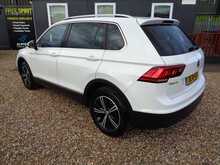 Volkswagen Tiguan TSI SE Navigation 