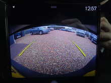 Volvo XC40 B4 MHEV R-Design Pro 