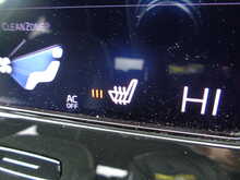 Volvo XC40 B4 MHEV R-Design Pro 