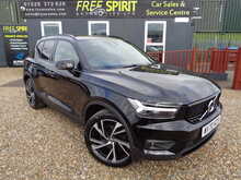 Volvo XC40 B4 MHEV R-Design Pro 