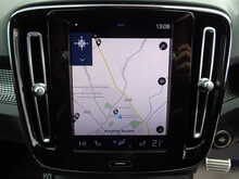 Volvo XC40 B4 MHEV R-Design Pro 