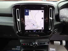 Volvo XC40 B4 MHEV R-Design Pro 