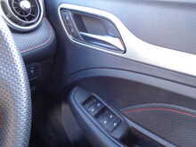 MG MG ZS T-GDI Exclusive 