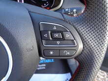 MG MG ZS T-GDI Exclusive 