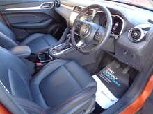 MG MG ZS T-GDI Exclusive 