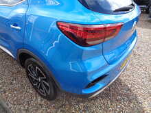 MG MG ZS T-GDI Exclusive 