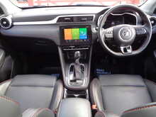 MG MG ZS T-GDI Exclusive 