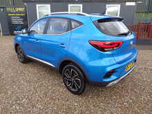 MG MG ZS T-GDI Exclusive 