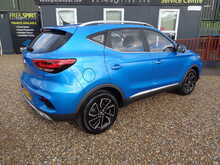 MG MG ZS T-GDI Exclusive 