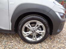 Hyundai KONA T-GDi MHEV SE Connect 