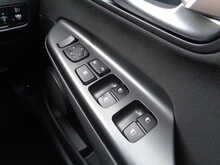 Hyundai KONA T-GDi MHEV SE Connect 