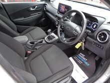 Hyundai KONA T-GDi MHEV SE Connect 