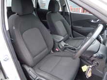 Hyundai KONA T-GDi MHEV SE Connect 